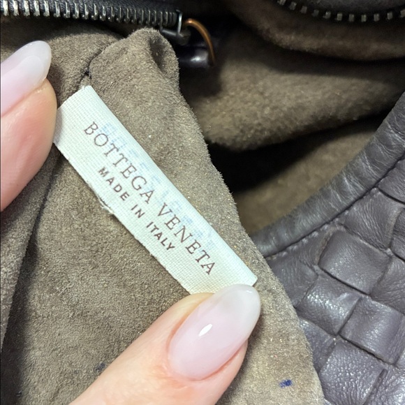 Bottega Veneta Large Veneta Intrecciato Nappa Hobo (2012-2014) - Picture 9 of 12